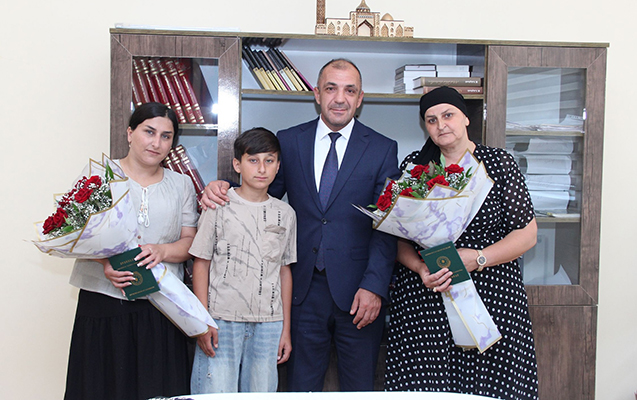 Şəhid anası və şəhid yoldaşı məzun oldu - FOTOLAR